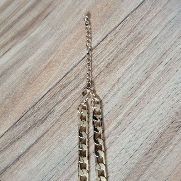 Tortoise Shell Acrylic Bejewled Curb Chain Pendant Necklace - Picture 6 of 11